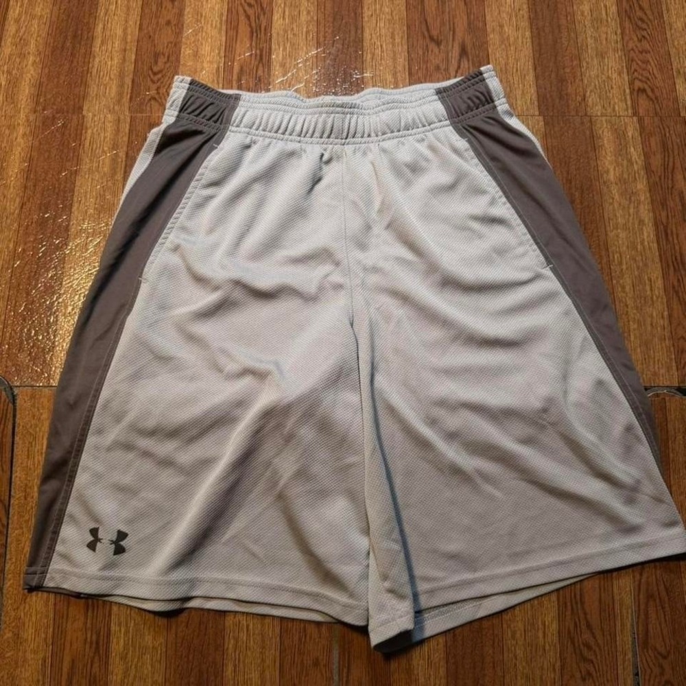 Under Armour Grey Retro Tech Sportswear Running Train Shorts Medium